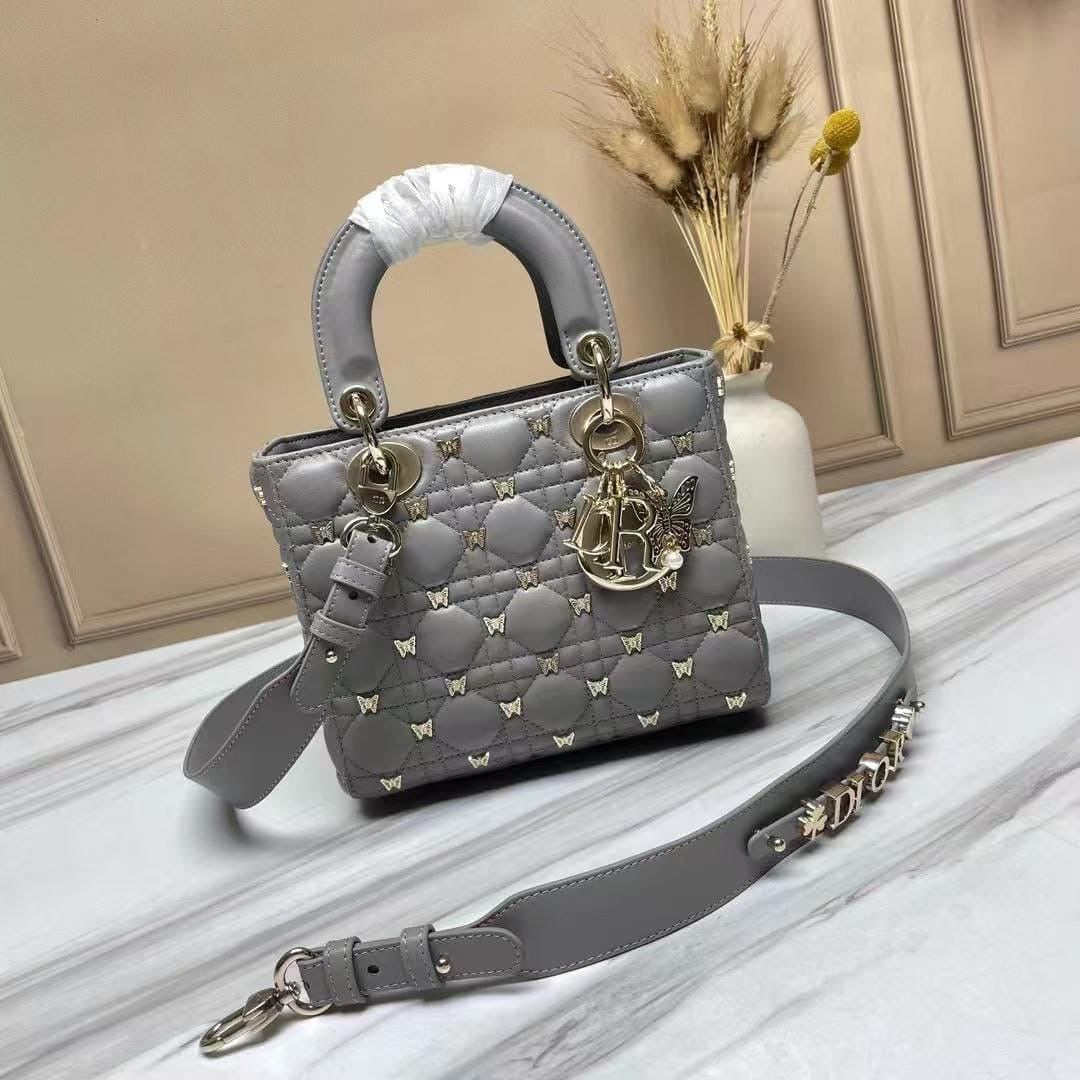 lady Dior حجم وسط