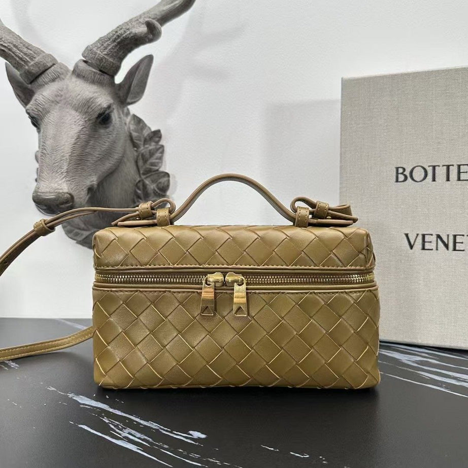 BOTTEGA VENETA